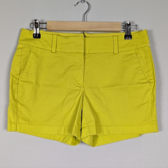 Ann Taylor Pants - Ann Taylor City Short Lime Green Size 4